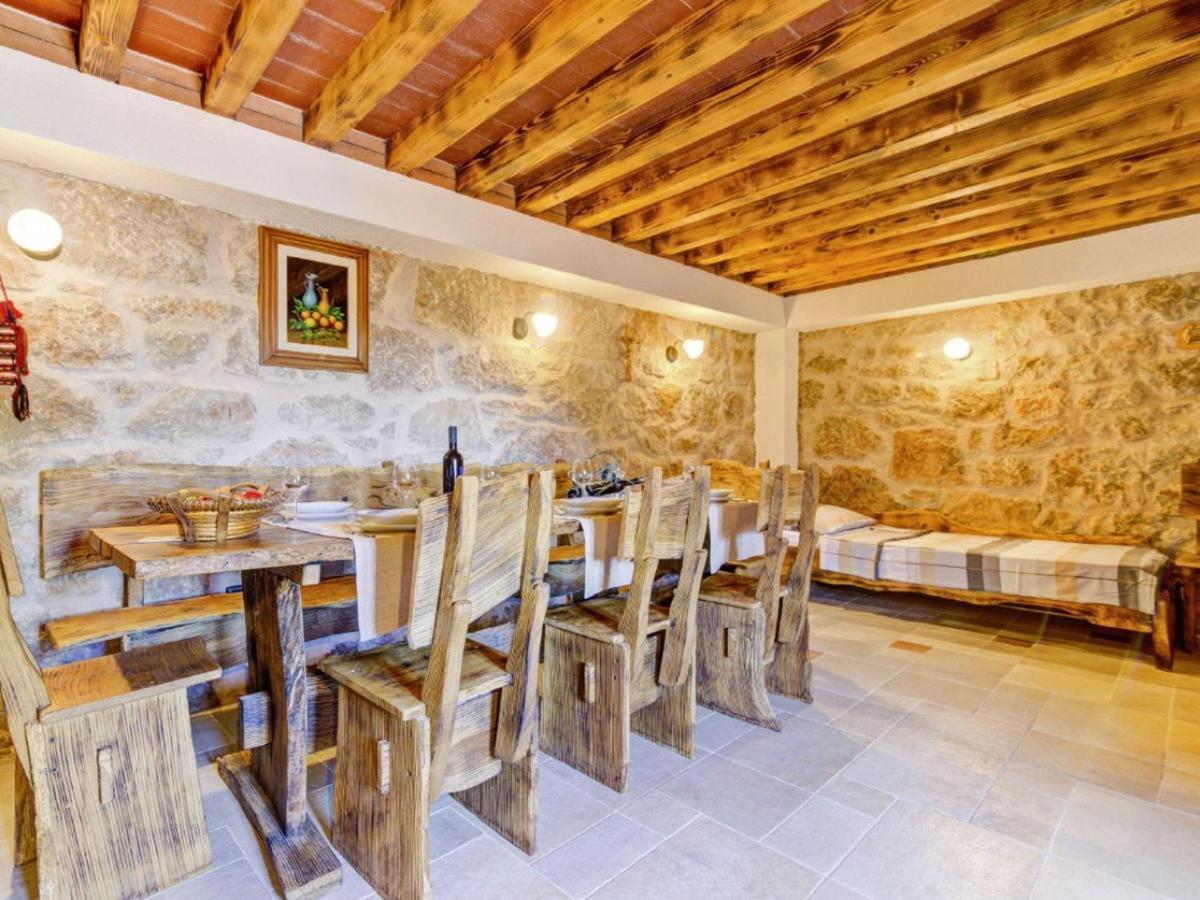 Lovely Holiday Home In Starigrad エクステリア 写真