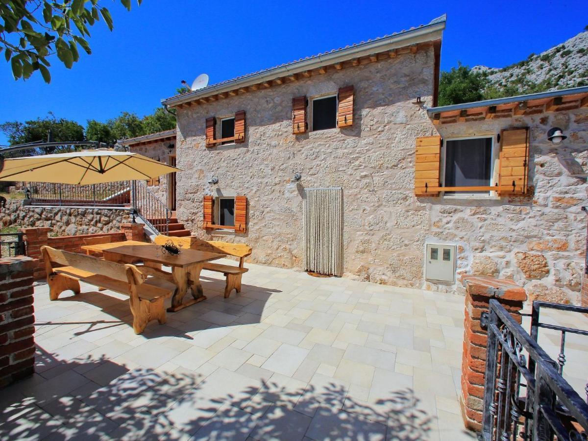 Lovely Holiday Home In Starigrad エクステリア 写真