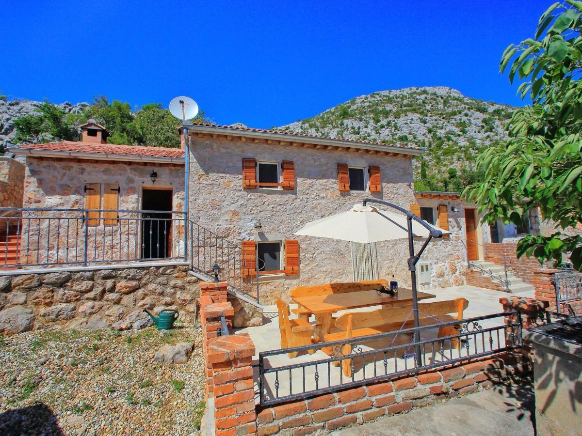 Lovely Holiday Home In Starigrad エクステリア 写真
