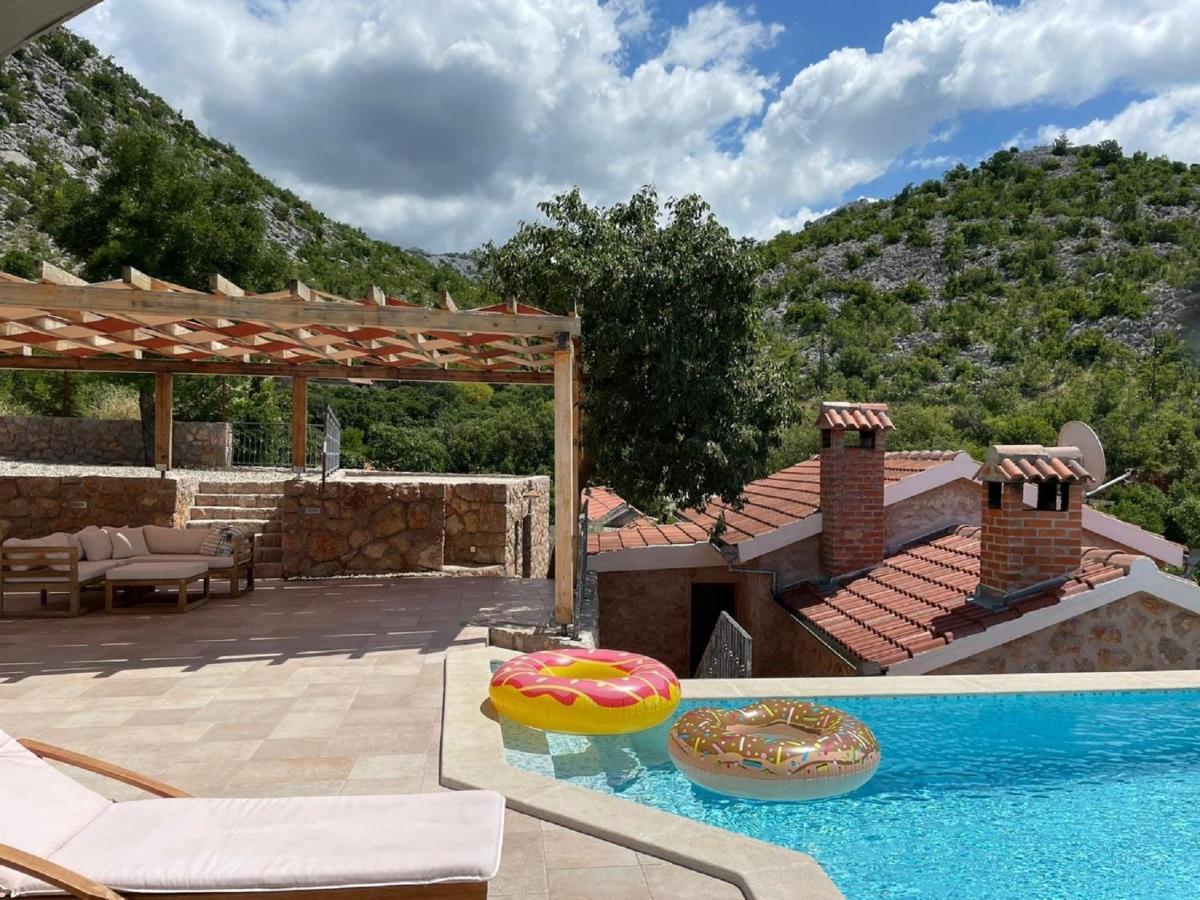 Lovely Holiday Home In Starigrad エクステリア 写真